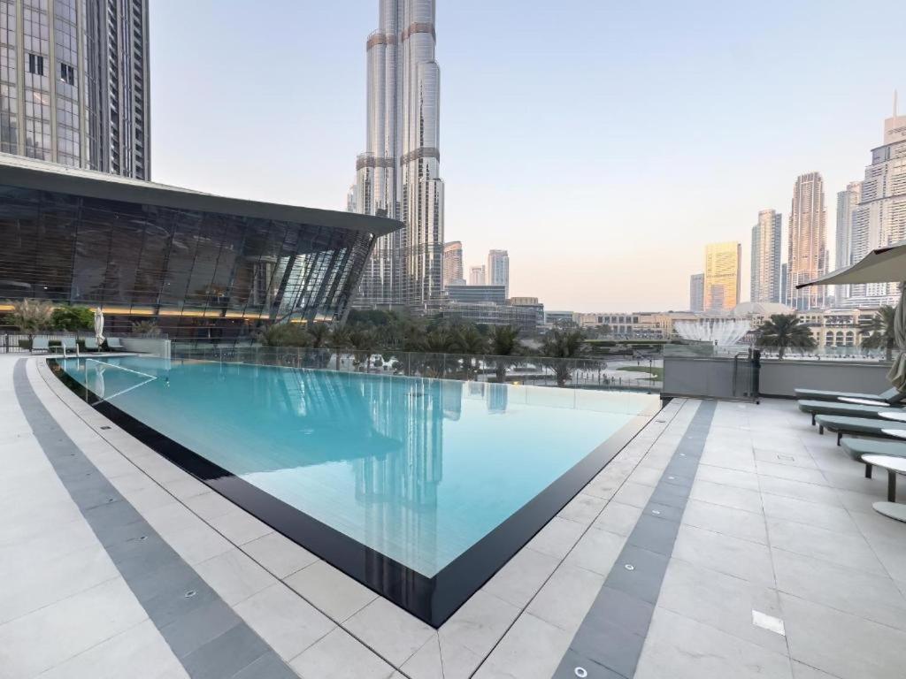 Luxury 1br View Infinity Pool Burj Khalifa With Balcony *