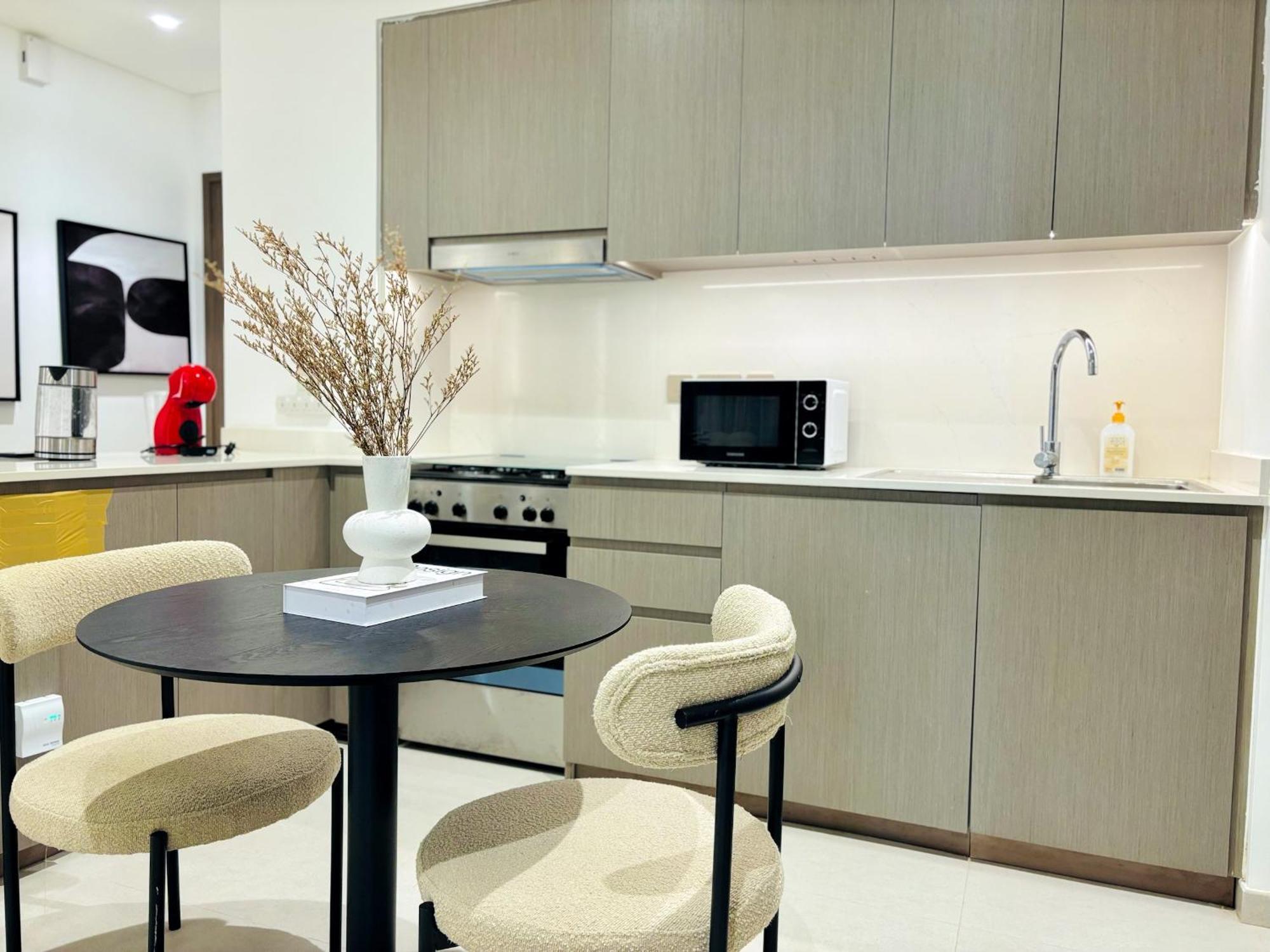 Luxury 1br View Infinity Pool Burj Khalifa With Balcony Apartment *
