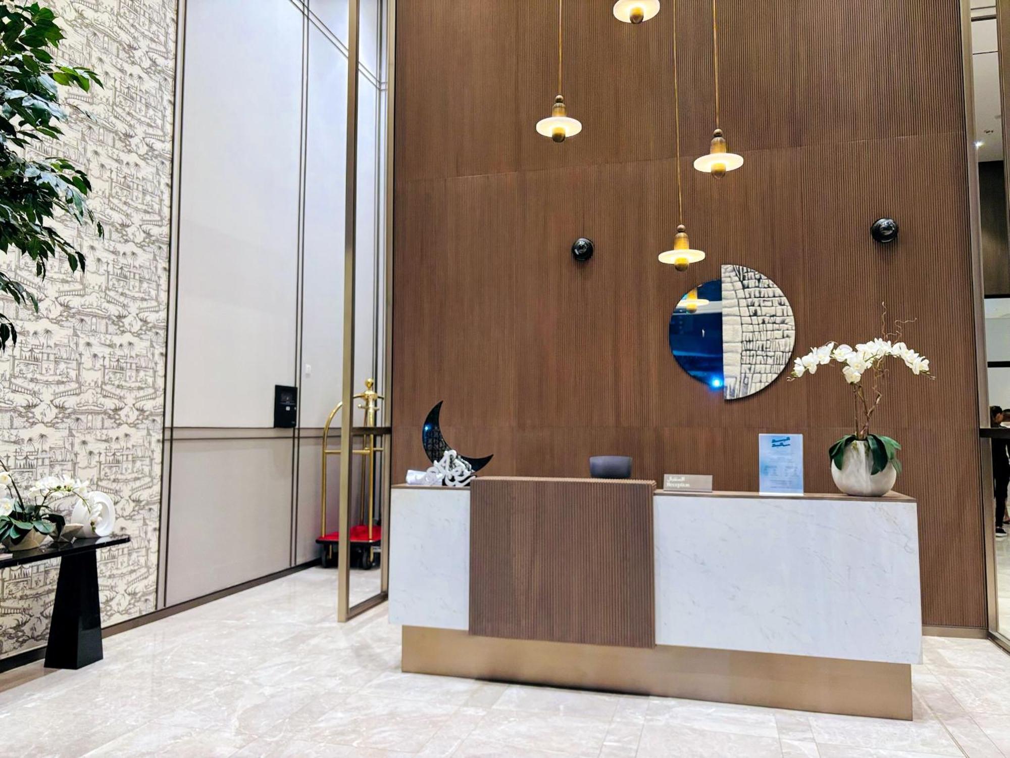 Apartment Luxury 1br View Infinity Pool Burj Khalifa With Balcony Dubai