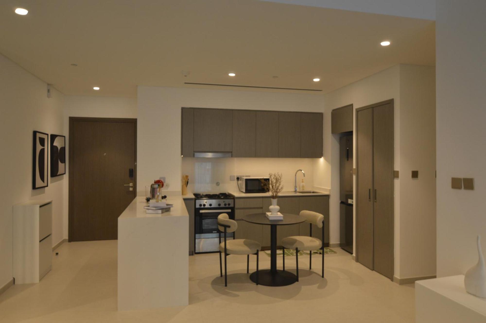 Luxury 1br View Infinity Pool Burj Khalifa With Balcony Dubai